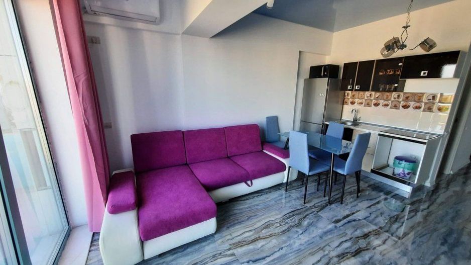 Studio in prima linie 32 mp  Et. 5/6  An 2000  Mamamia Zev Mediteraneo - Poză 1