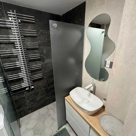 Apartament 2 camere ultra-modern, mobilat premium, chiar in Piața Amzei - Poză 9