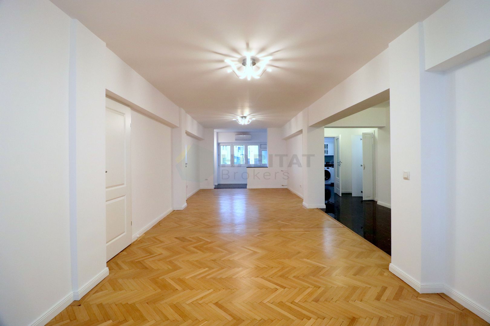 Spatios, cu terasa inchisa, vedere panoramica, bloc fara risc - Poză 30