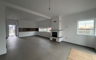 Finisat la cheie. Acces asfaltat. Disponibil imediat - Poză 1