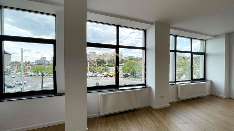 Spatiu comercial S+P+2E+M ***Prima Inchiriere*** - Poză 35