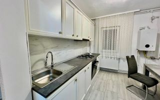 Gheorghe Lazar-2 Camere-Centrala Proprie - Poză 1