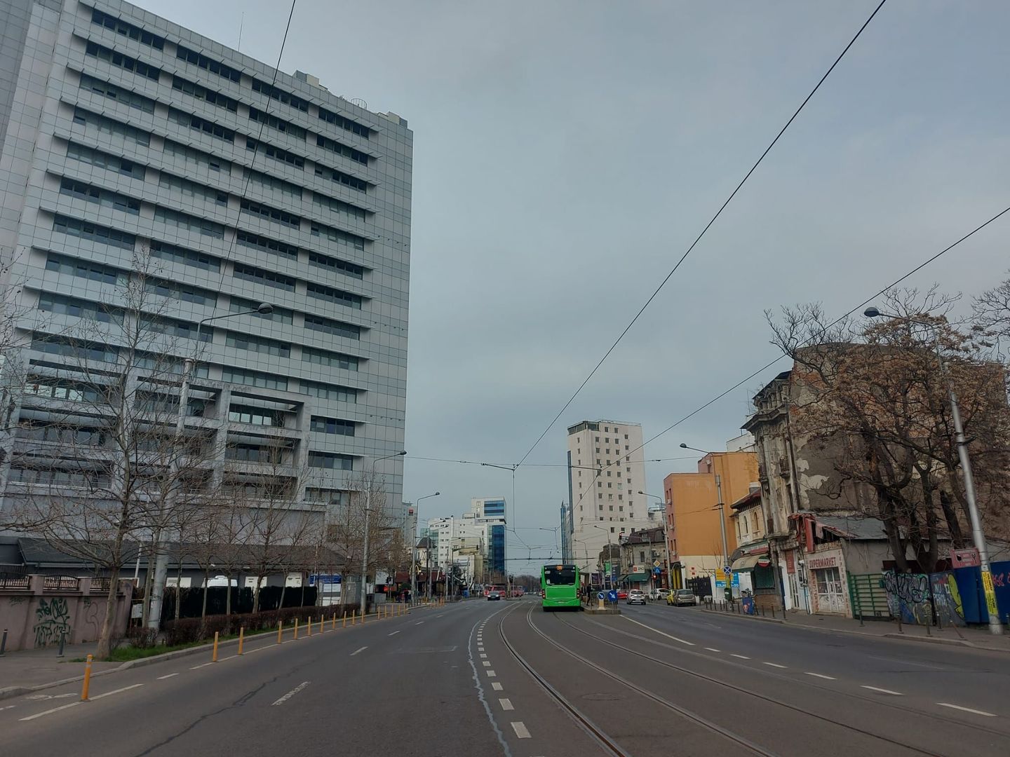 Casa Vila 6 camere || Piata Victoriei || Buzesti || Curte Libera 300Mp - Poză 6