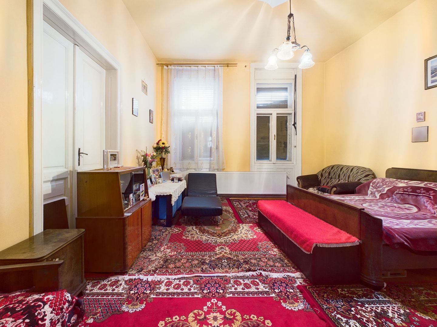 Casă de vânzare cu 8 camere zona Aradul Nou - Poză 3