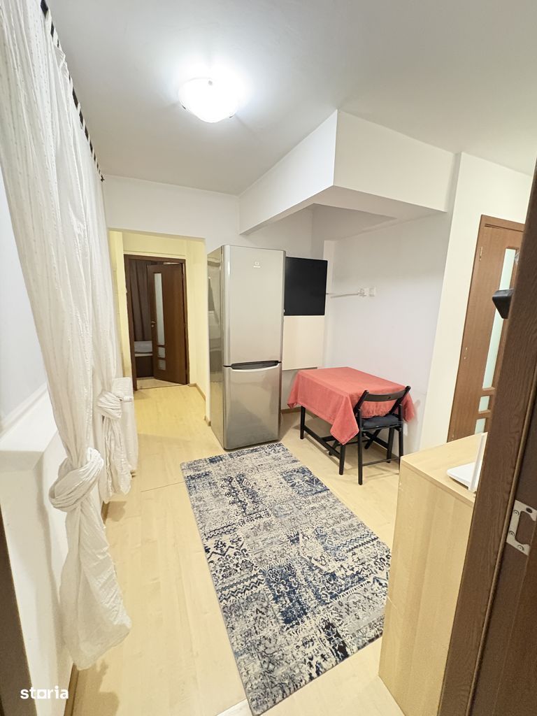 Apartament Luminos 2 camere. Decomandat.  Zona Huedin/ Resita. - Poză 3