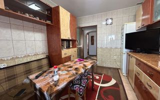 Apartament 3 camere de vânzare – Onești - Poză 10
