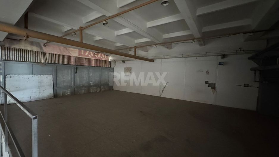 Spațiu comercial versatil în zona centrală - Poză 16