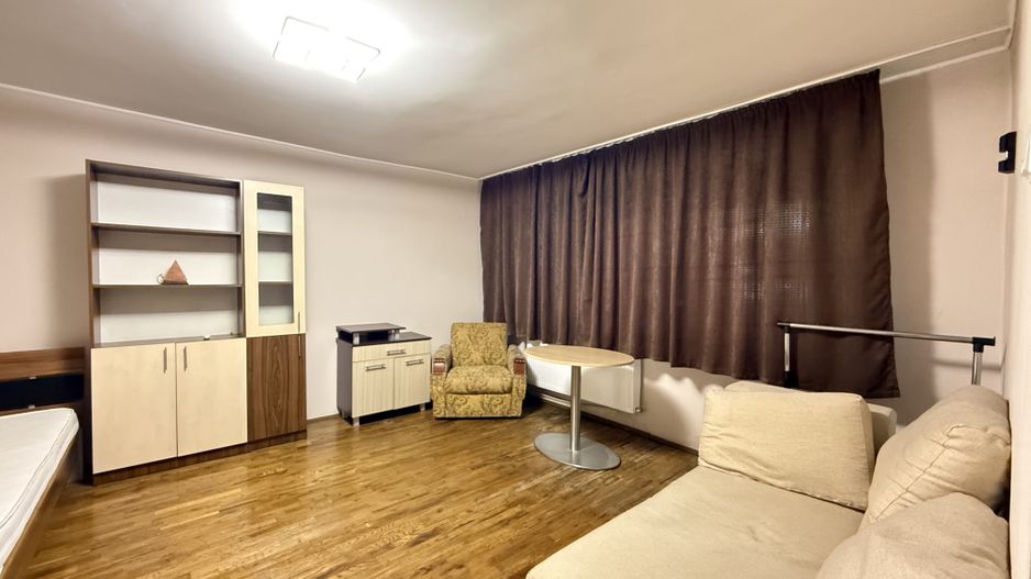 De vanzare Garsonieră decomandată - Piața Alba Iulia, Bucuresti - Poză 1