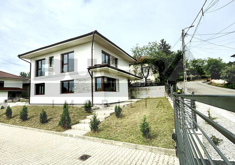 Casa individuala 193 mp,  teren 539 mp, Chinteni - Poză 1