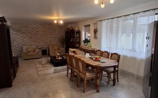 Casa rustica în zona superba Dambul Morii, Brasov - Poză 2