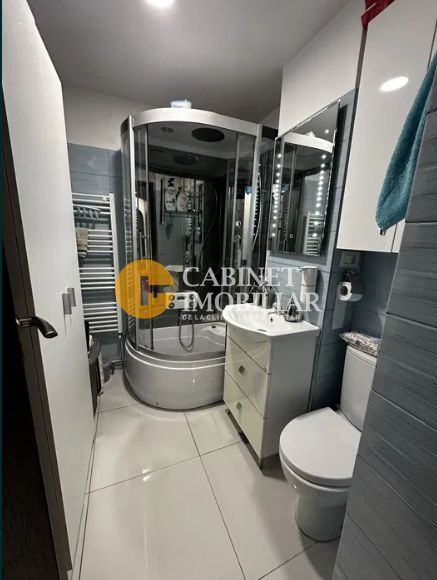 3 Camere Renovat - Etaj 2 - Zona Alexandru Cel Bun - Poză 6