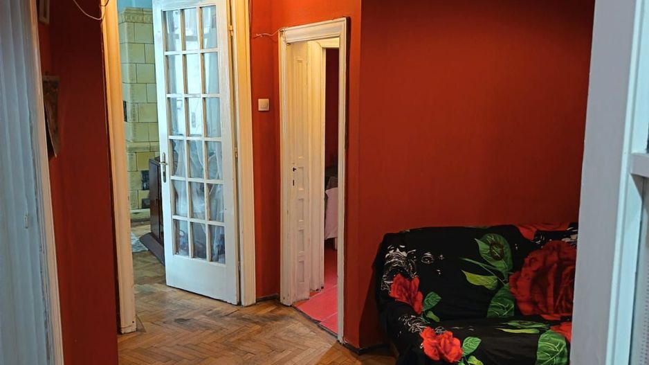 De Vanzare apartament 4 camere Rosetti-Mantuleasa - Poză 2