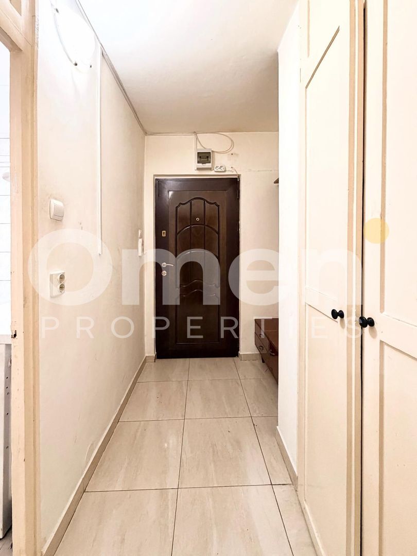 Garsoniera de vanzare, 28 mp, la parter inalt, zona bld. Bucuresti - Poză 4