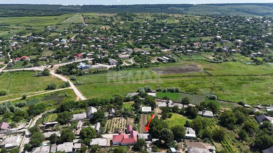 Casă pe un teren de 11 ari în s. Scoreni r-nul Strășeni - Poză 5