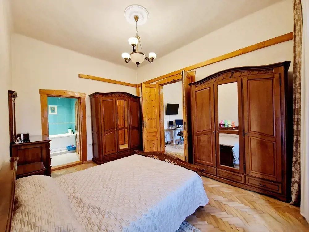 Sinaia | 3 Camere | Cladire Istorica situata pe Malul Begai. - Poză 3