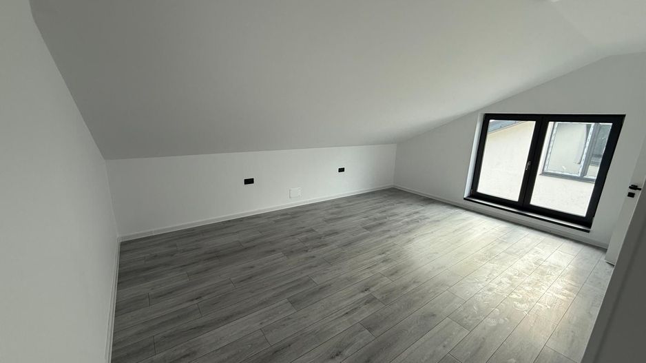 Vilă Premium cu 5 Camere în Tunari | Lângă Cosmopolis & Școala Mark T. - Poză 10
