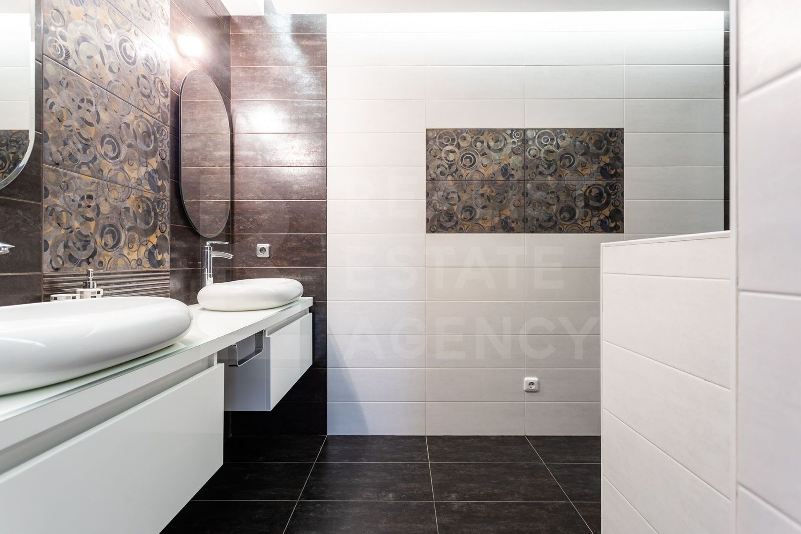 Chirie, apartament, 4 camere, strada Mihai Eminescu, Centru - Poză 18