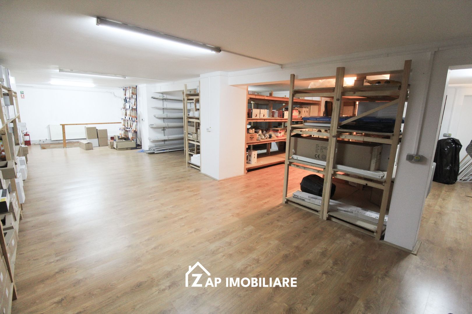 Spațiu 90 mp etaj 1 - Central - open space - Poză 8
