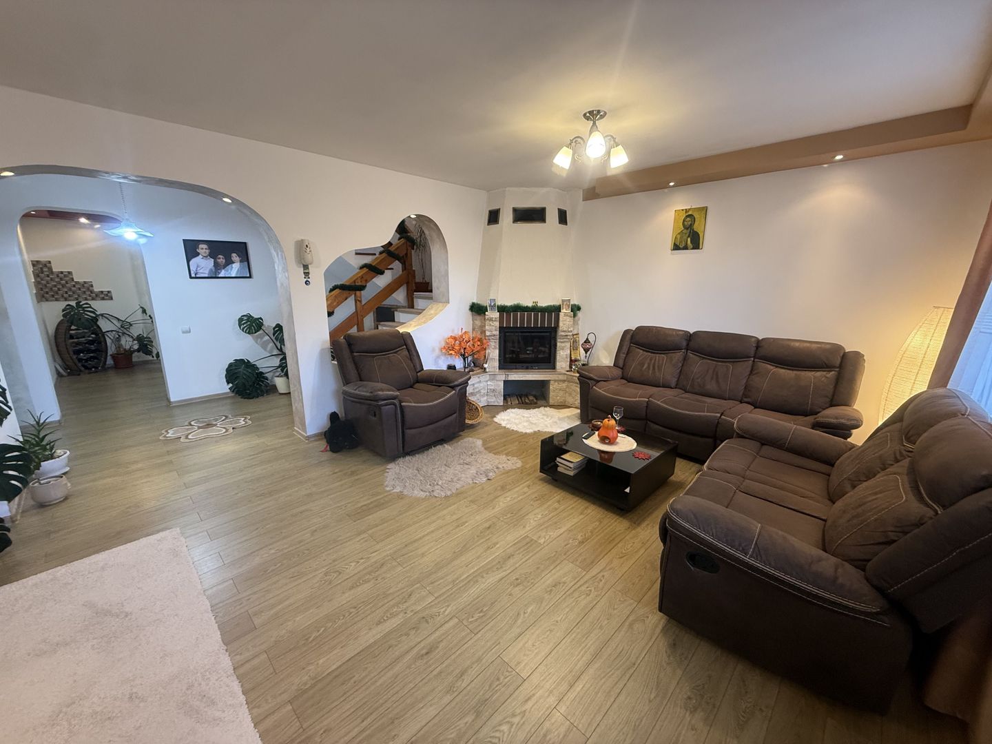 Vila de vânzare 160 mp - complet mobilată și utilata  - Câmpina ! - Poză 3