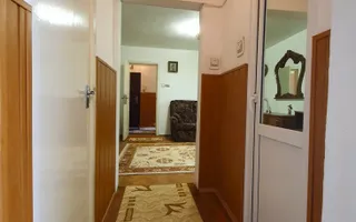 Apartament luminos cu vedere spre biserică, într-un cartier verde și liniștit. - Poză 12