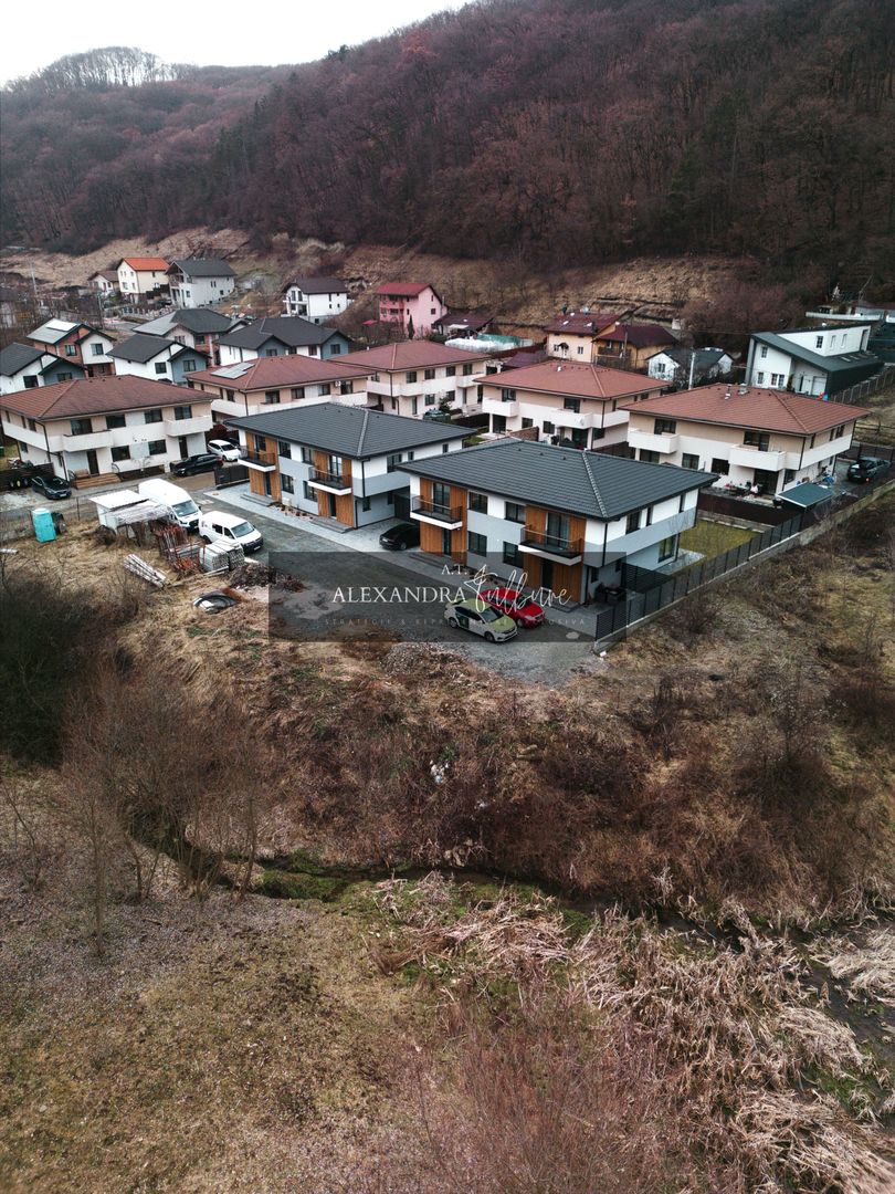 Duplex 4 camere | 120 mp utili | 180 mp curte | P+ET+POD | Floresti - Poză 45