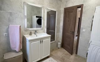 Casa tip duplex la 5 minute de Baza Sportiva. - Poză 9