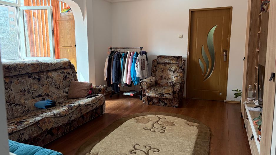 Apartament spatios cu trei camere, Piata Straduintei, 115.000€ - Poză 4