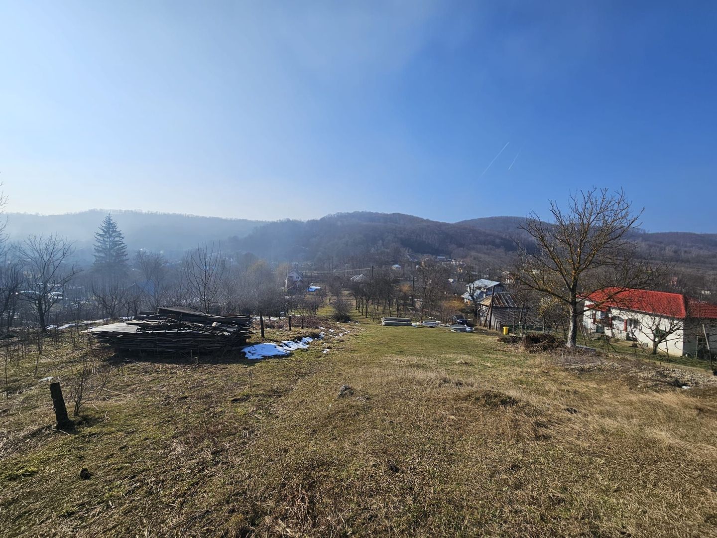 Casă pe platou, liniște și natură – Boțești, Argeș - Poză 4