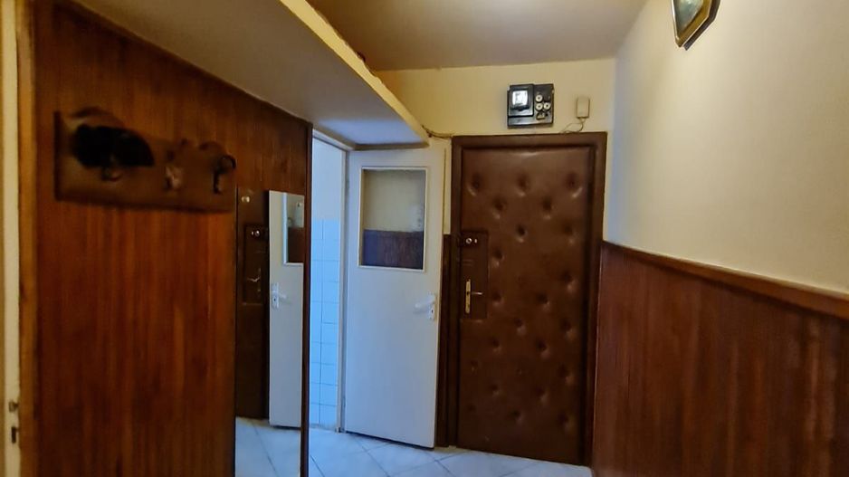 Apartament modest în zona Dacia - Poză 10