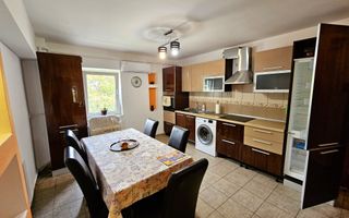 Apartament 3 camere decomandat, etaj 2, ultracentral, zona Primarie - Poză 2