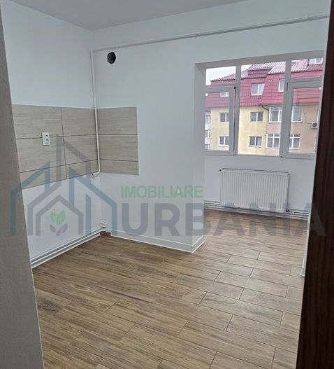 Apartament 3 camere decomandat, renovat, etaj 4, Str. Clopotari nr. 35, Nicolina 2, Iași - Poză 4