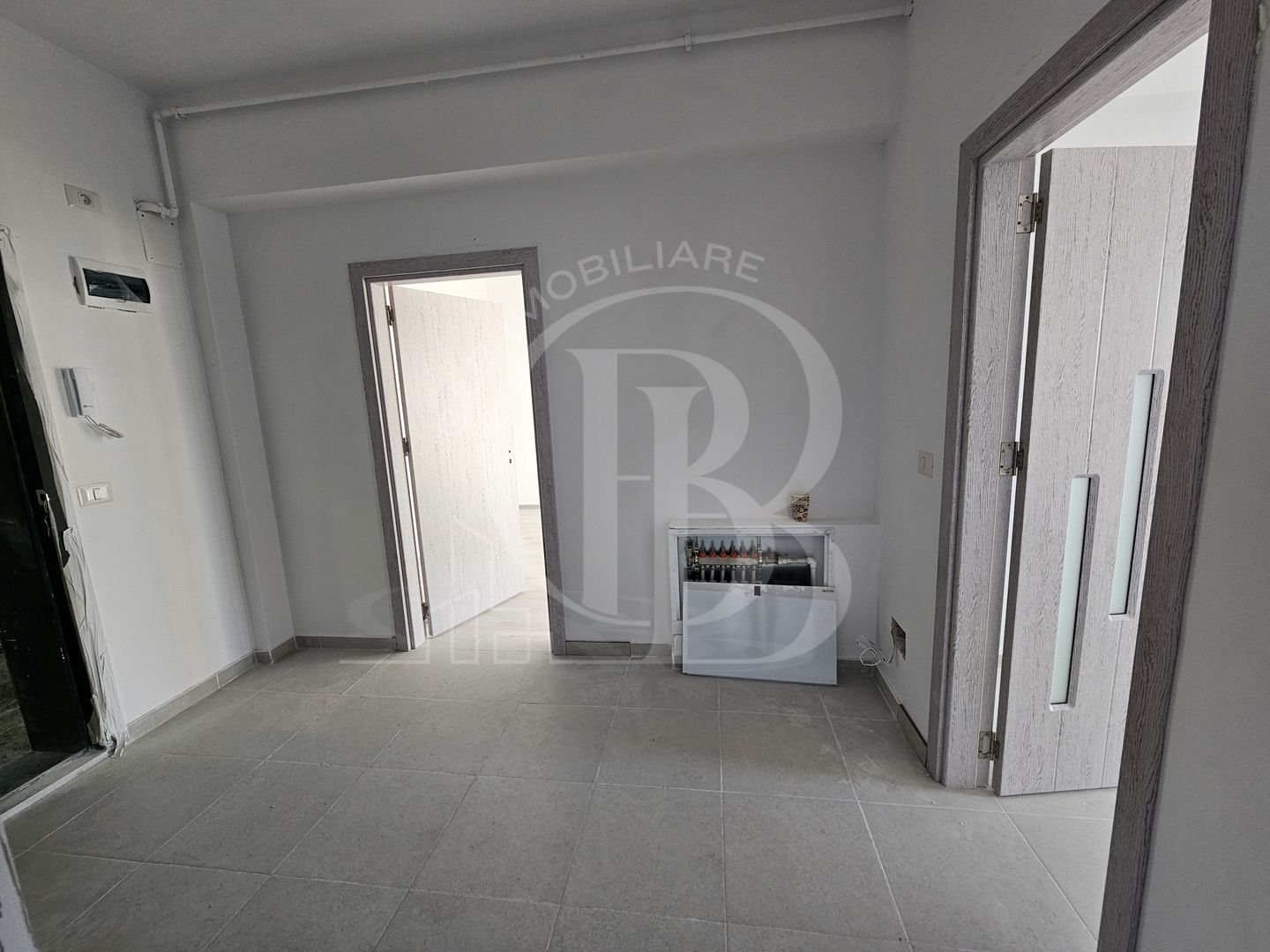 2 camere decomandat bloc boutique 7min STB Bratarii - Poză 2