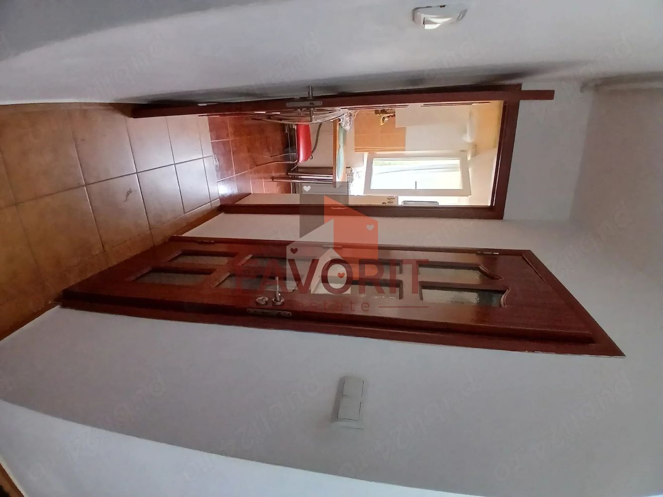 Etaj intermediar. Centrala termica proprie. Bloc izolat termic. - Poză 4