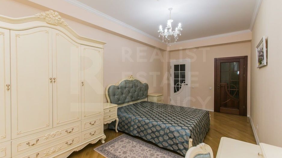 Chirie, apartament, 3 camere, Strada Sfatul Ţării, Centru - Poză 2