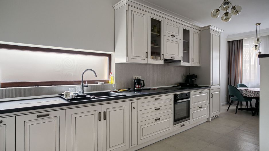 Vilă elegantă de închiriat în Subcetate - Poză 4