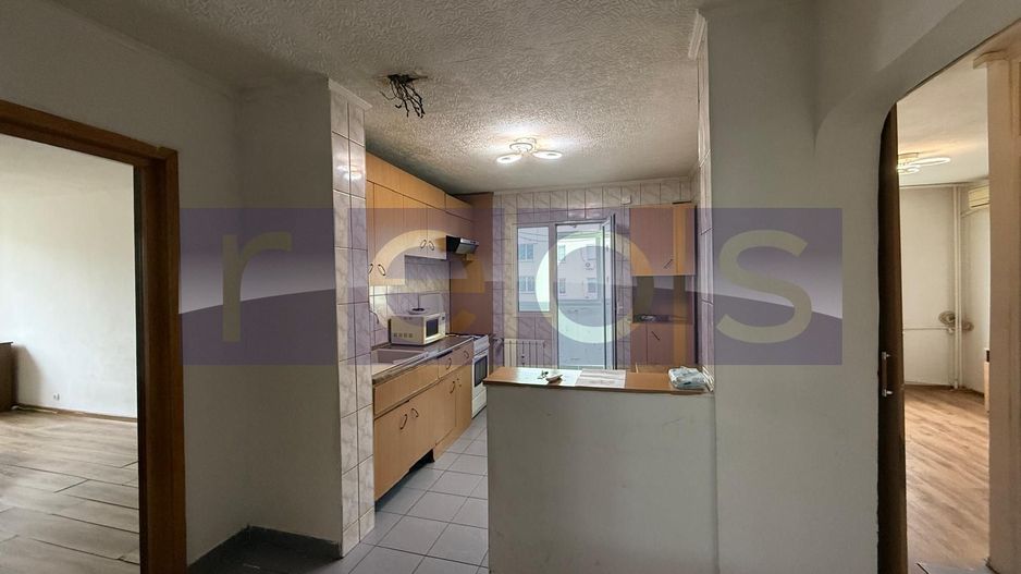 OPORTUNITATE DE VANZARE APARTAMENT 3 CAMERE ZONA TEI 2 BLOC 1982 - Poză 14