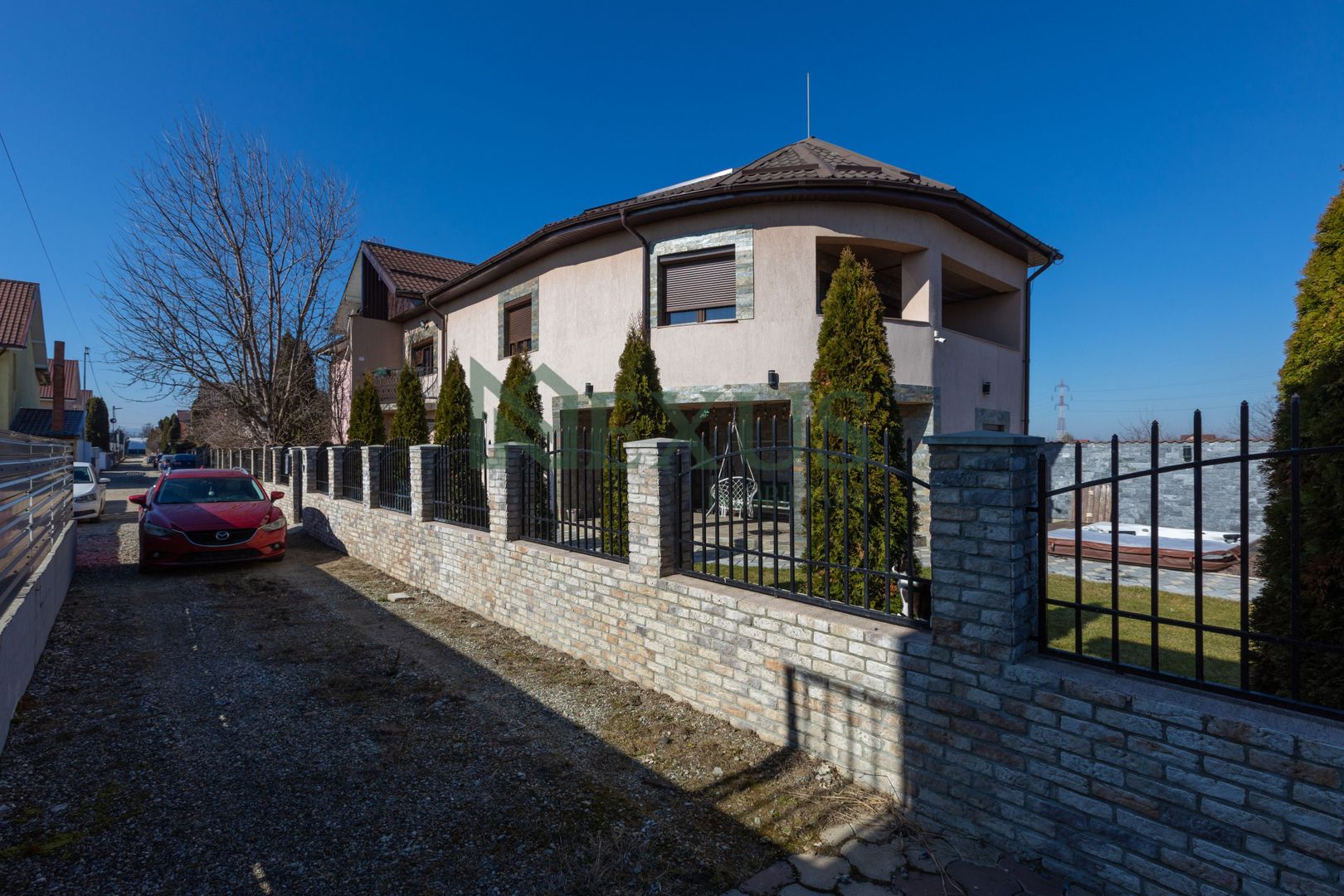 Casă/Vilă modernă de vânzare la intrare în Bogdan Vodă, județul Bacău. - Poză 58