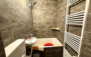 Garsoniera + balcon | Parter | Zona Micro 17,  str. Ostrovului - Poză 8