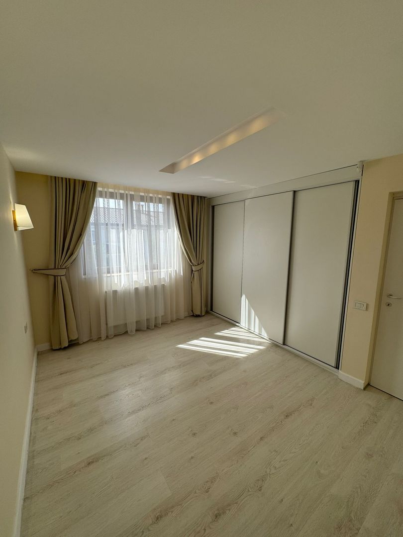 Oxford Gardens | Vila | LUX | 5 camere | Curte | - Poză 21