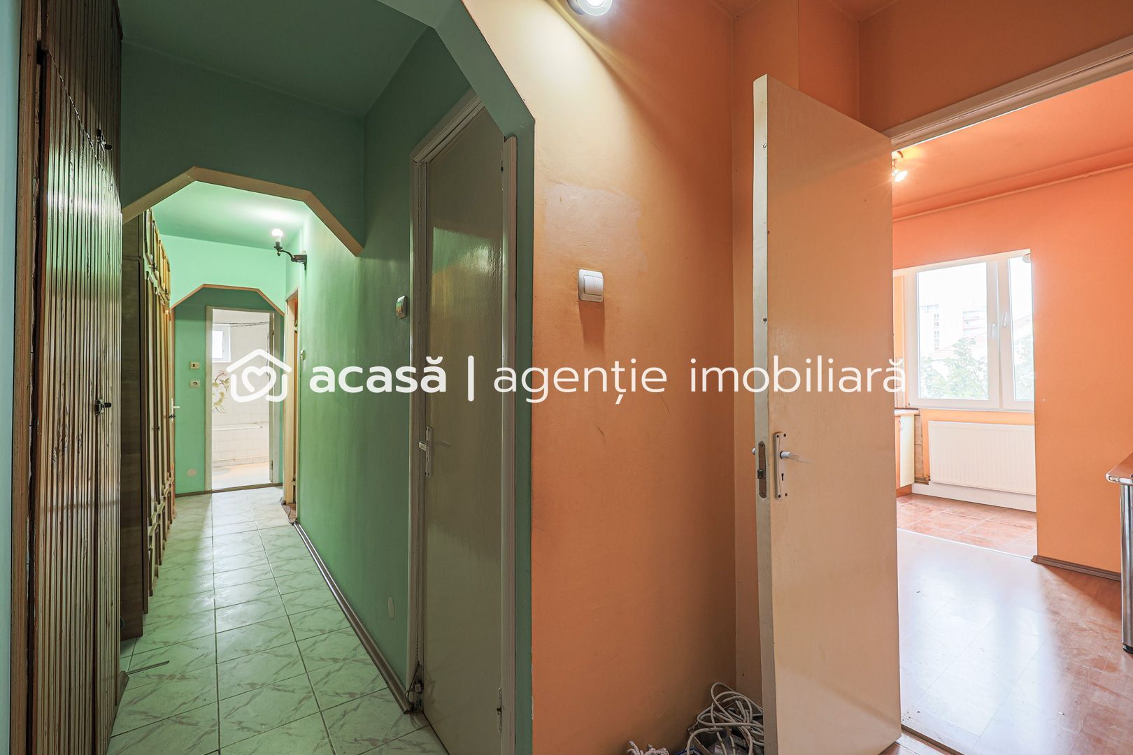 Rezervat Apartament cu 3 camere decomandat in Zona 300 - Poză 5