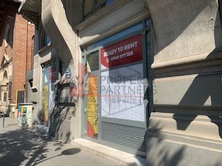 Spatiu comericial in cladire consolidata si renovata. - Poză 20