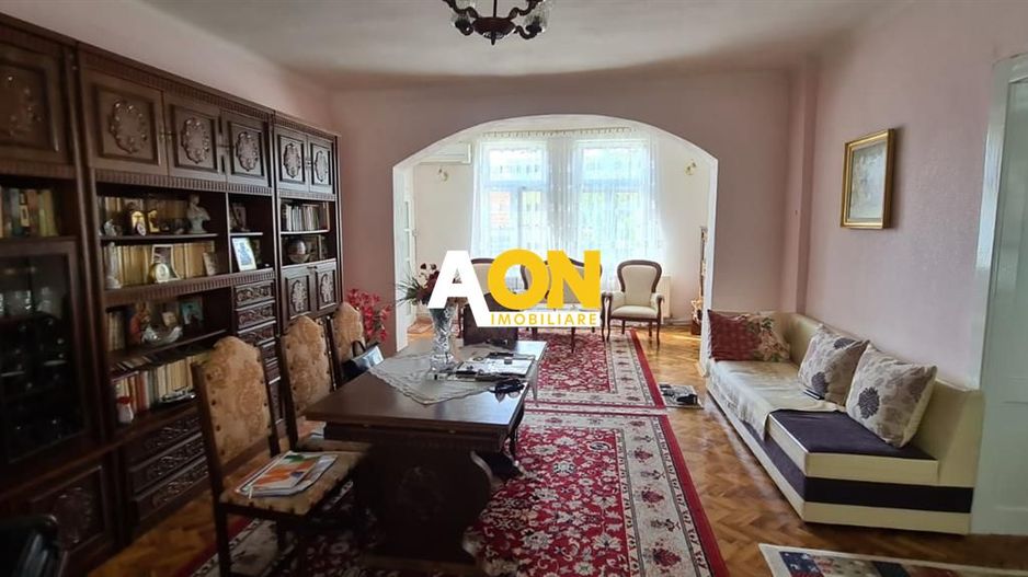 Casa 4 camere si 450 mp teren ultracentral - Poză 3