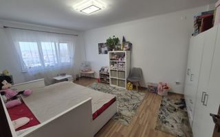Apartament 2 camere, decomandat, Cetate, et.3 - Poză 2