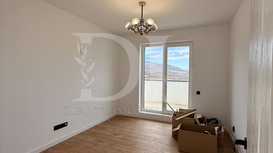 Apartament de vanzare/ Zona Terra / Floresti - Poză 8