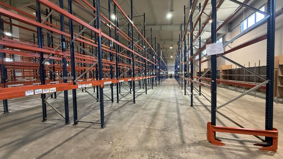 De inchiriat depozit logistic cu rafturi incluse, 2 rampe , Chitila - Poză 6
