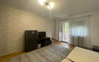 Apartament 3 camere decomandate ,  zona Titulescu! - Poză 1