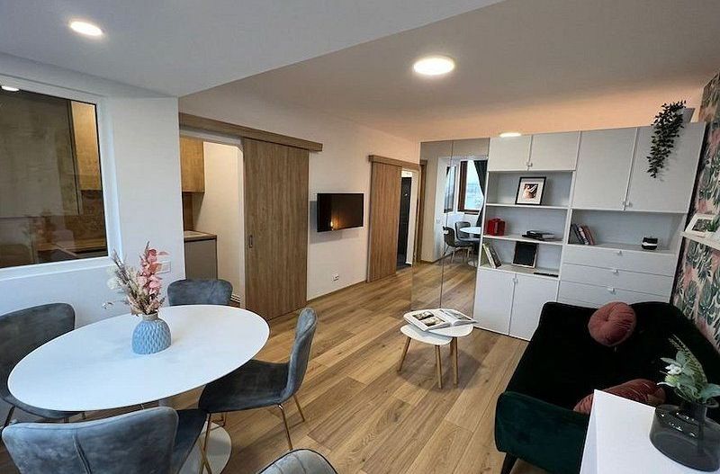 Garsonieră de închiriat, cu vedere panoramică spre Parcul Tractorul - Poză 5