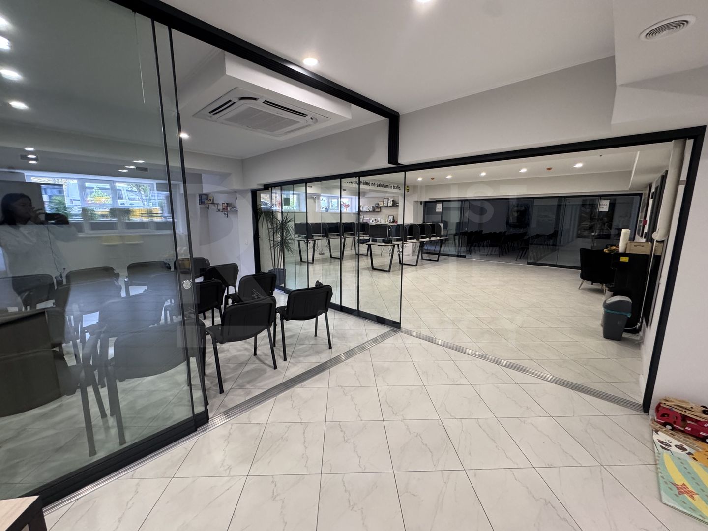 Chirie, spațiu comercial, 275 mp, bd. Mircea cel Bătrân, Ciocana - Poză 2