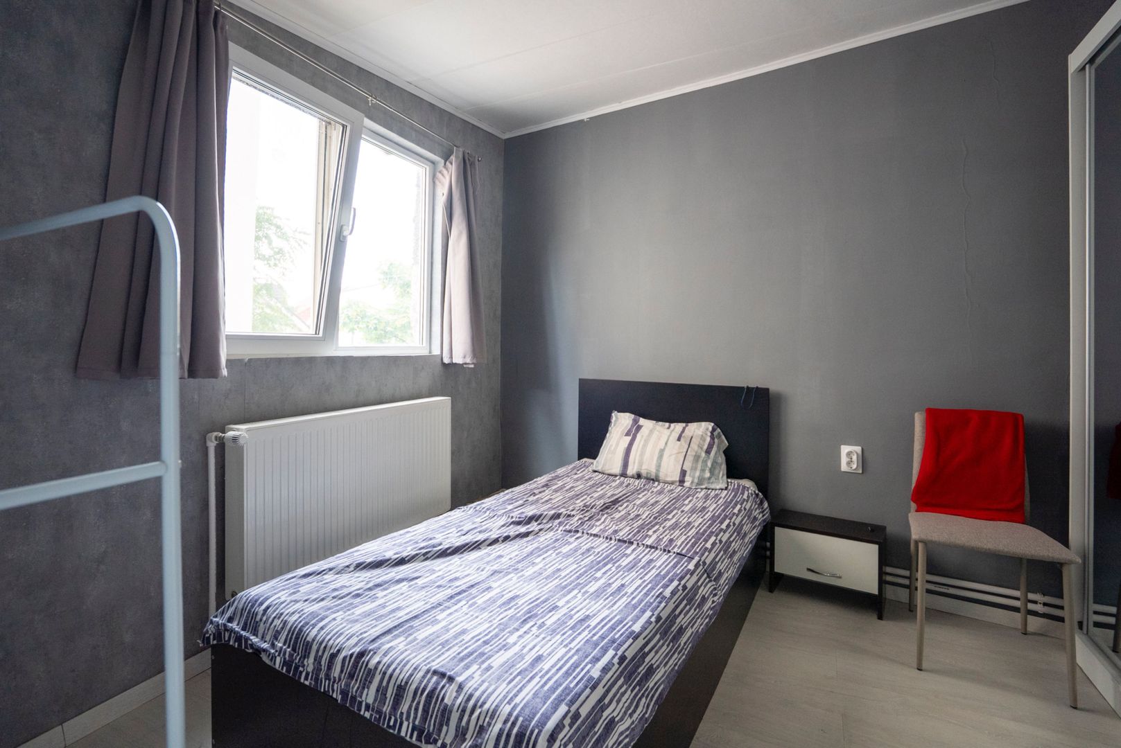 Casa 5 camere in Rogerius, la bulevard, cu acces auto - Poză 8