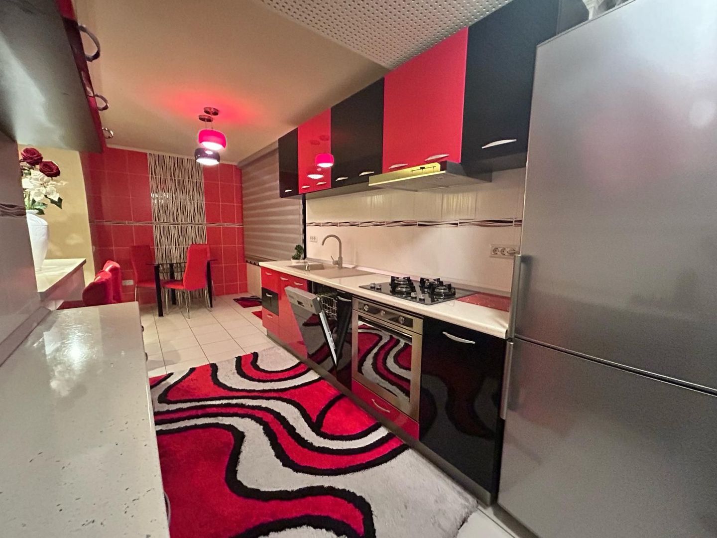 Apartament modern cu 2 camere, 94 mp utili, în bloc nou.Mobilat  si utilat - Poză 16